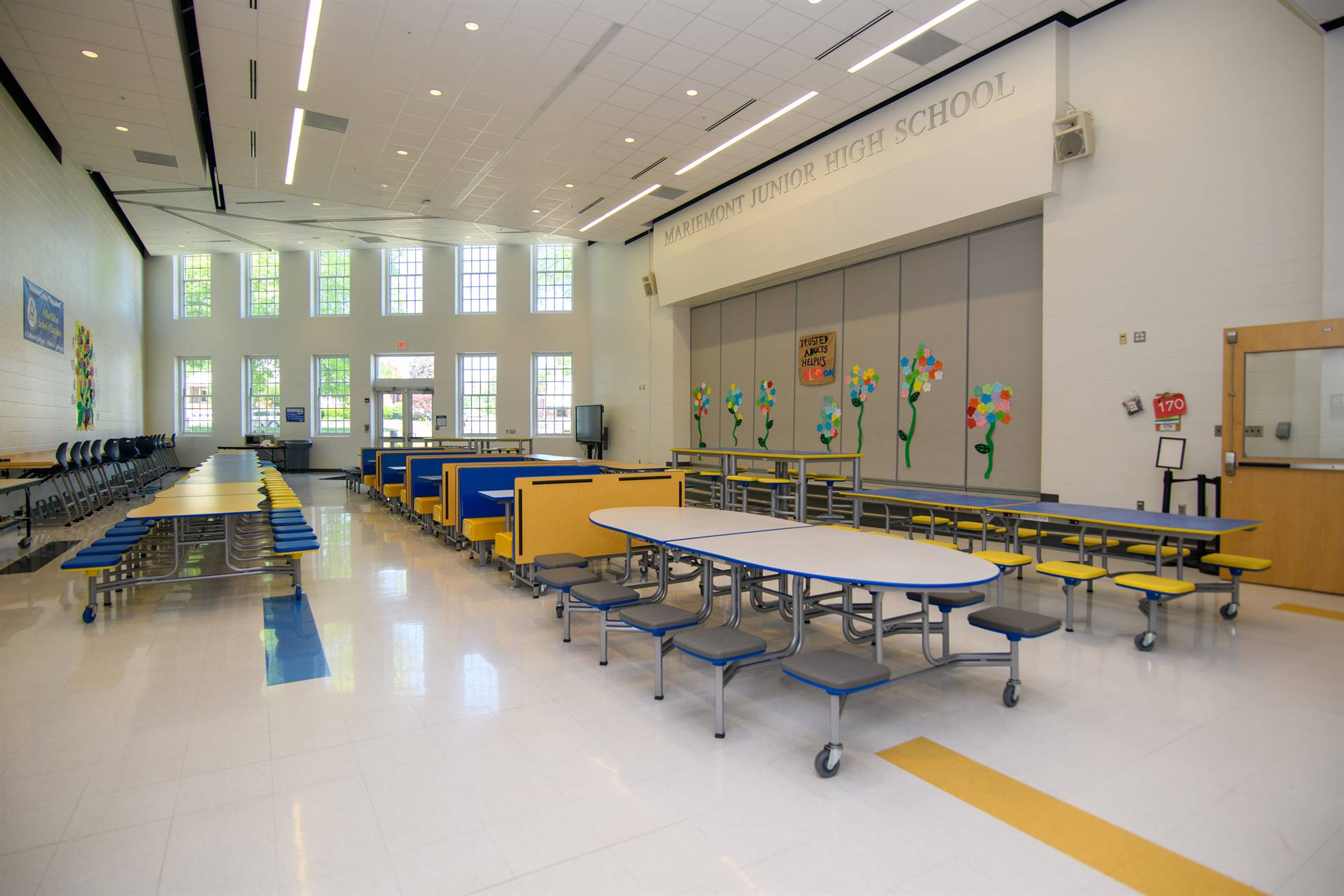 Mariemont Junior High School cafeteria/commons