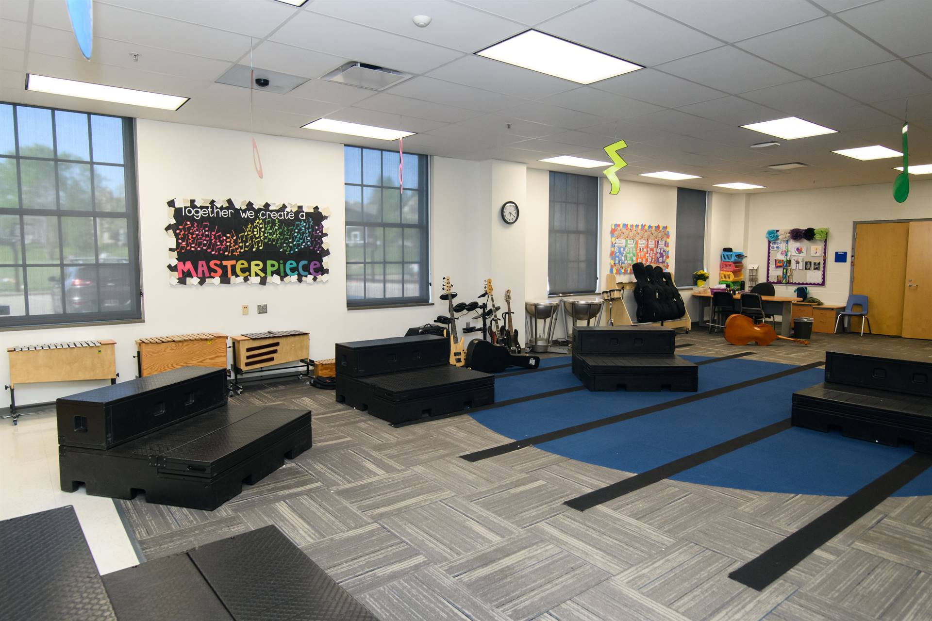 Mariemont Elementary School music classroom